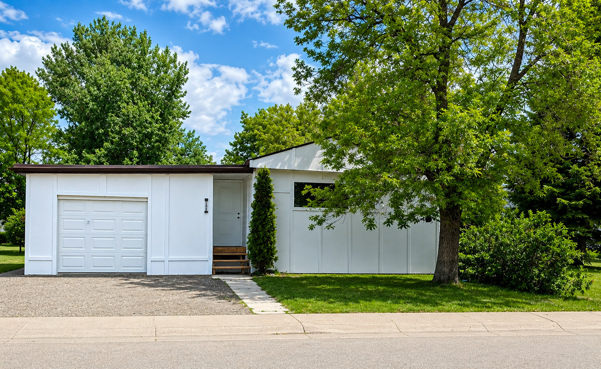 Mobile Home For Sale - 269 Big Springs Drive SE, Airdrie, AB