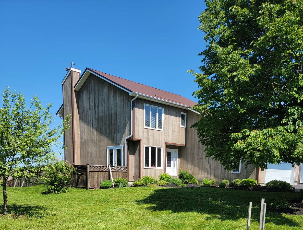 House For Sale - 1135 Mercury St, Bathurst, NB