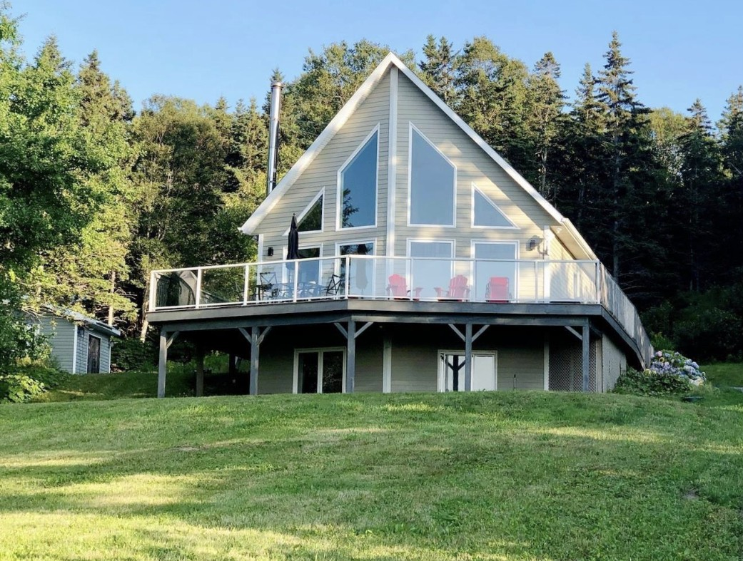 House For Sale - 368 Lakeshore Dr., Big Pond, NS