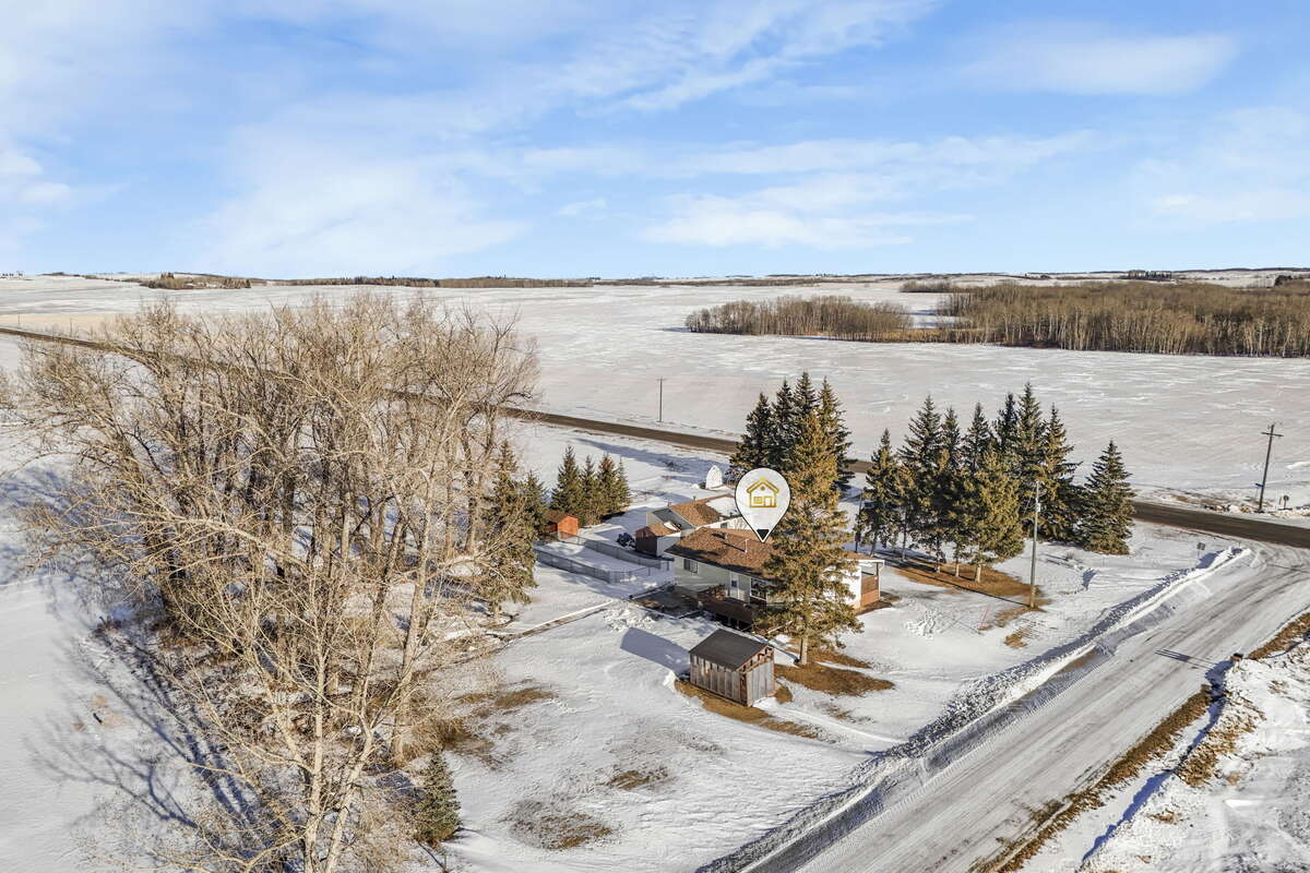 Acreage For Sale - 441002 HWY 822, Wetaskiwin County, AB