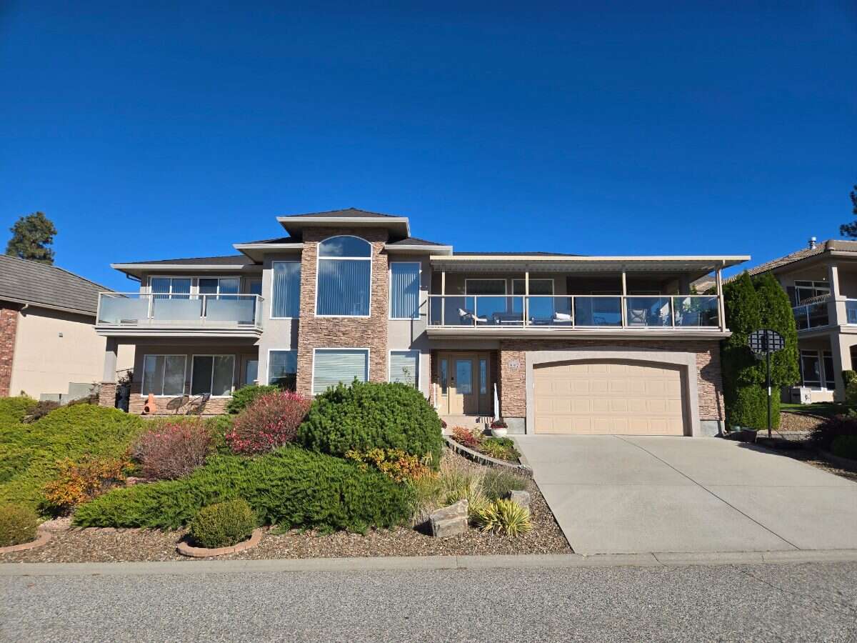 House For Sale - 997 Skeena Drive N, Kelowna, BC