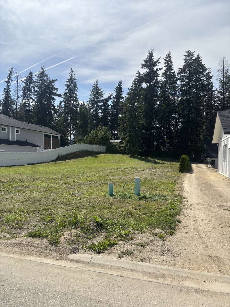 Vacant Land For Sale - 1821 22 Street NE, Salmon Arm, BC