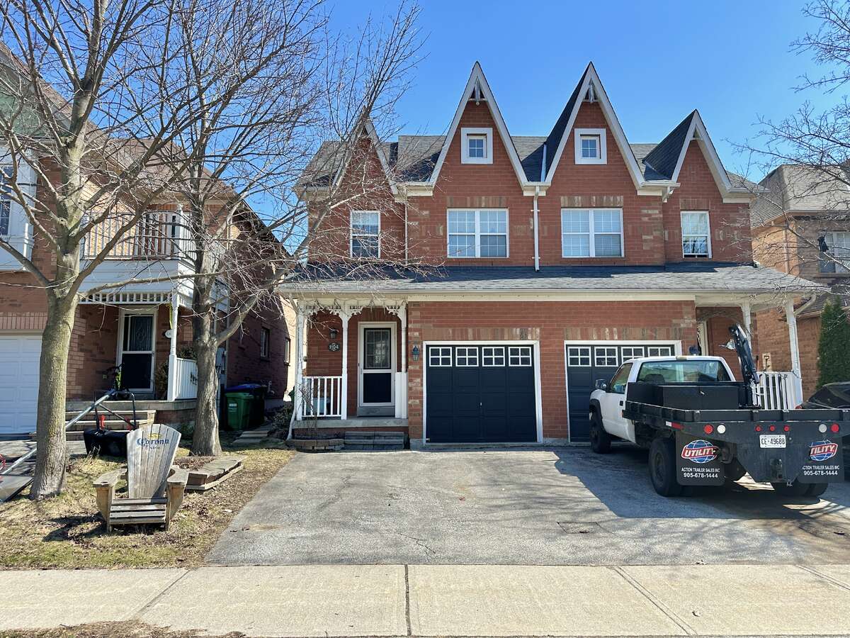 Semi-Detached House For Sale - 1104 Carding Mill Place, Mississauga, ON