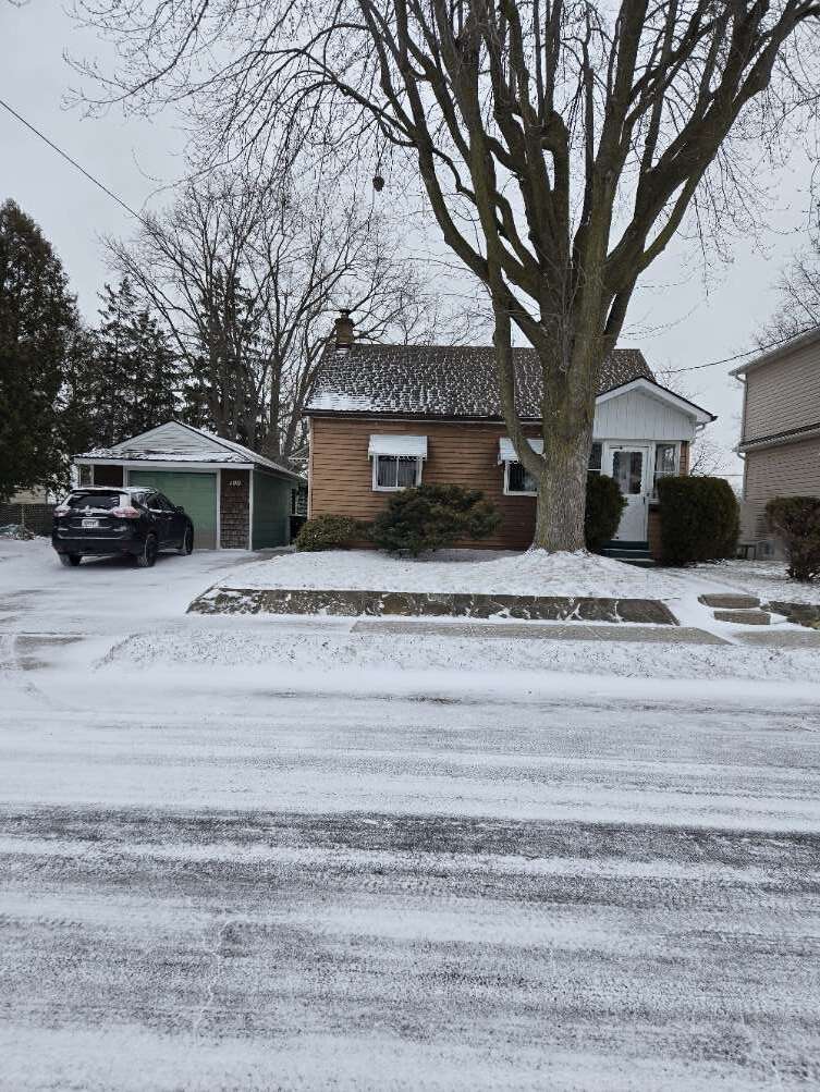 House For Sale - 100 North Drive, Kitchener, ON