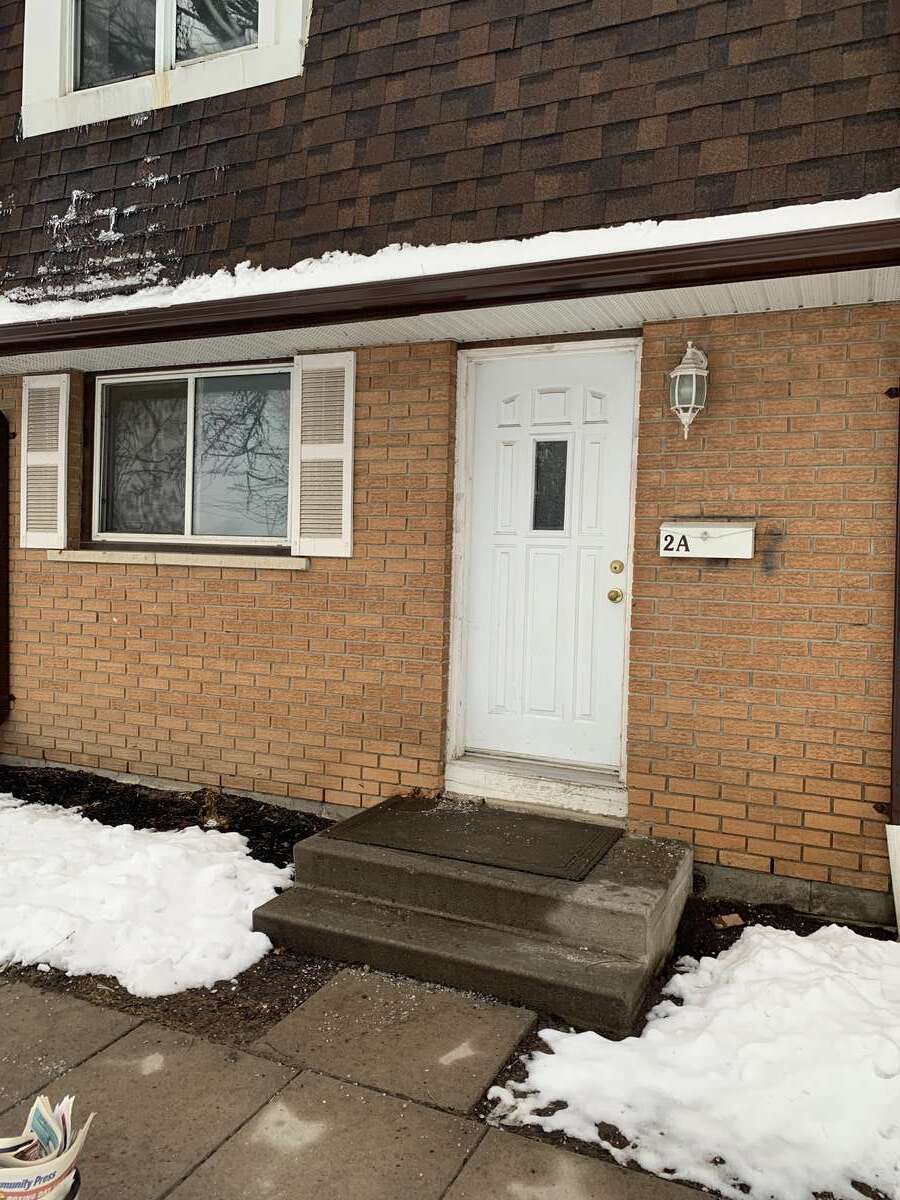 Townhouse For Rent - 2A Gilbert St, Belleville, ON