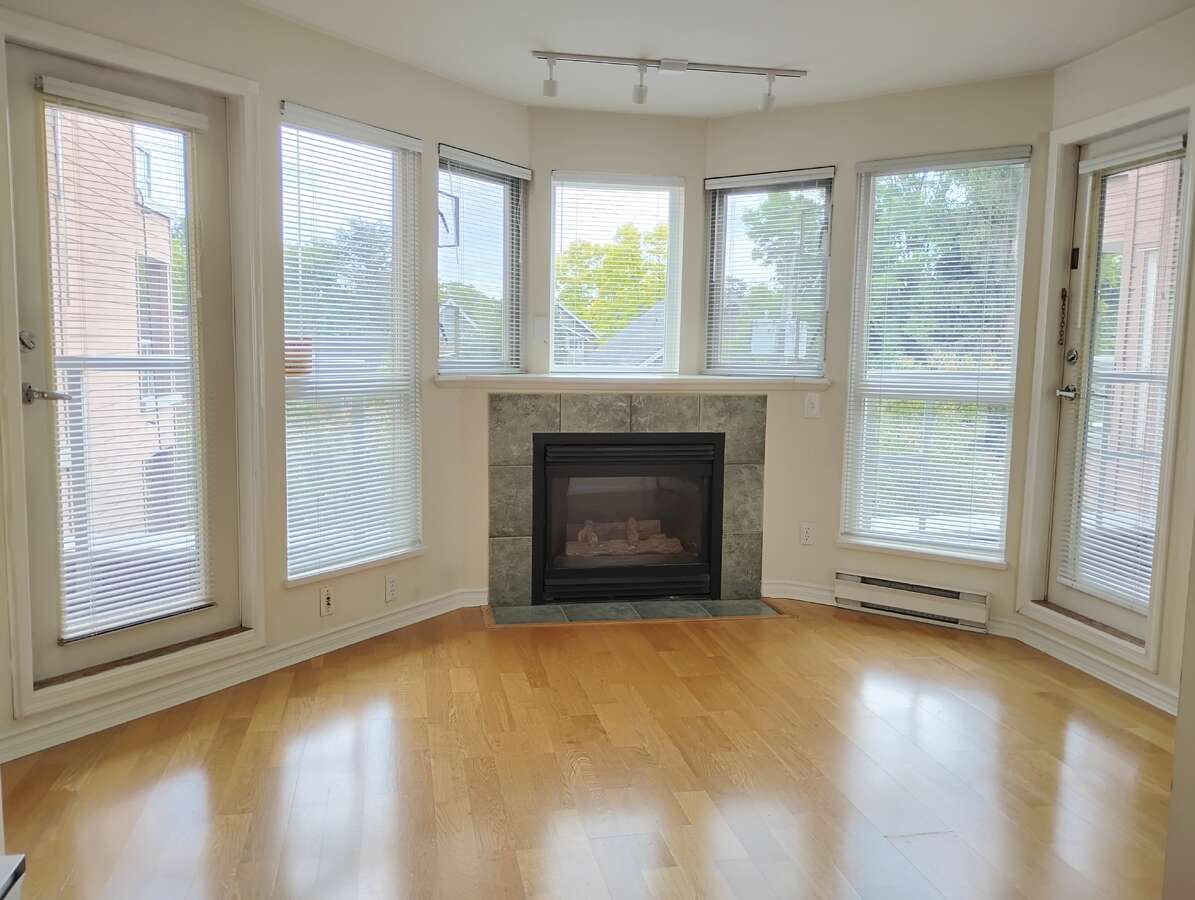 Apartment For Sale - #311, 2025 Stephens St, Vancouver, BC