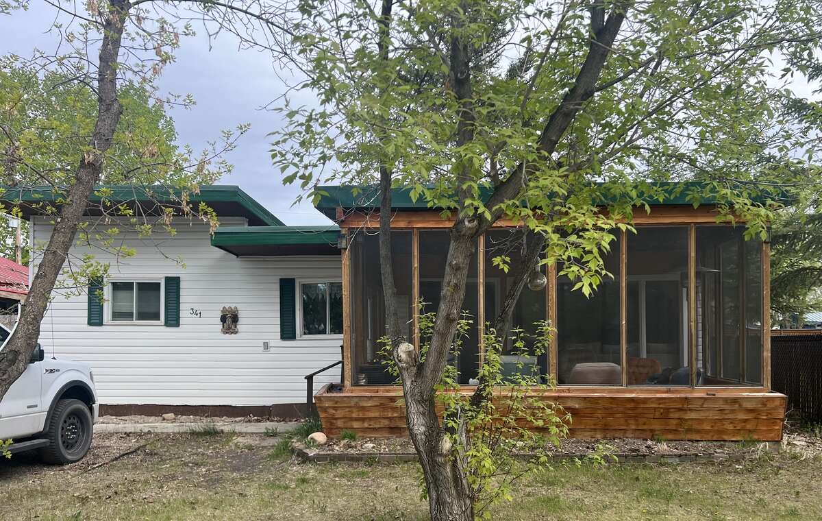 Cottage For Sale - 341 Mariner Ave, Aquadeo Beach, SK