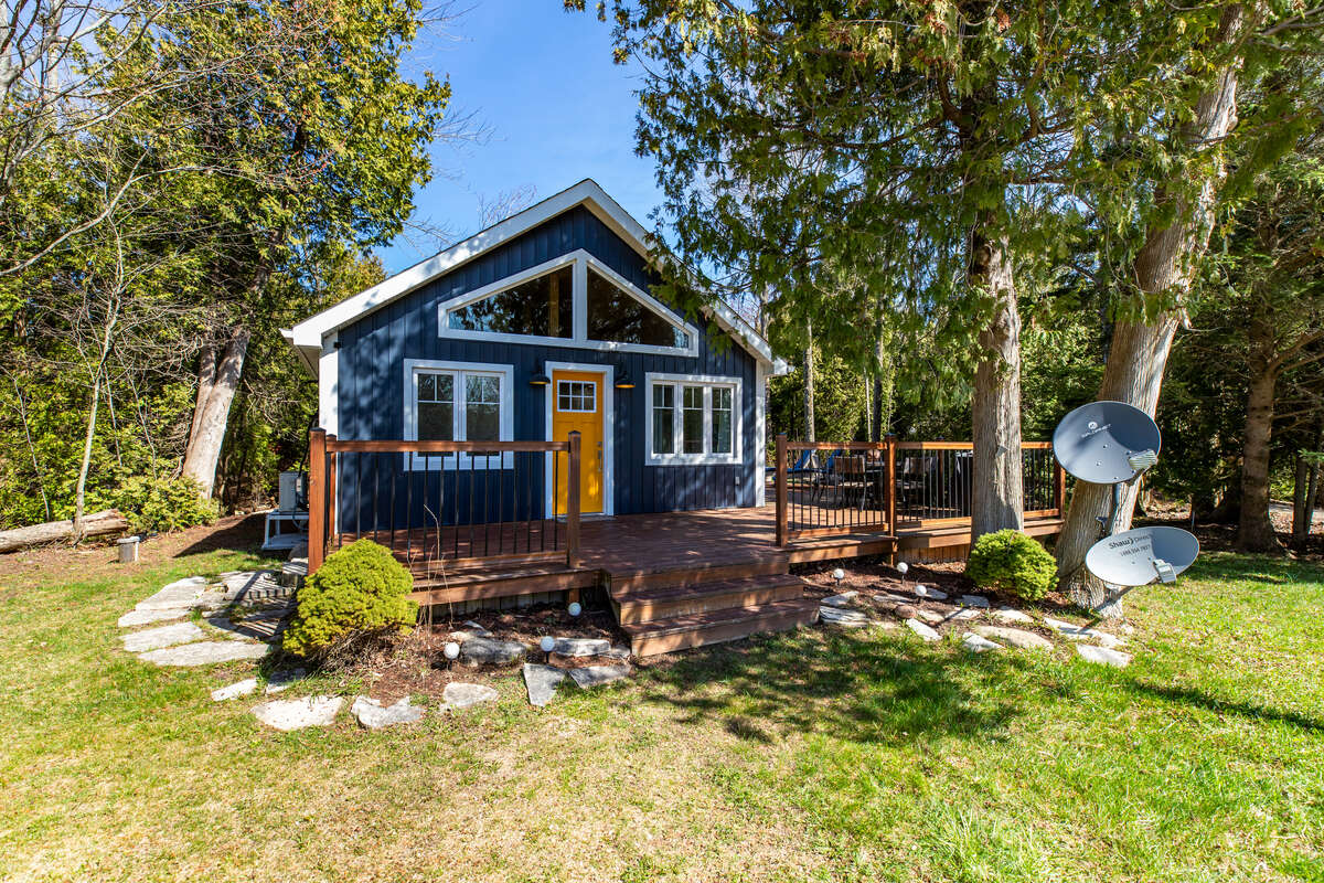 Cottage For Sale - 858 Howdenvale Road, South Bruce Peninsula, ON