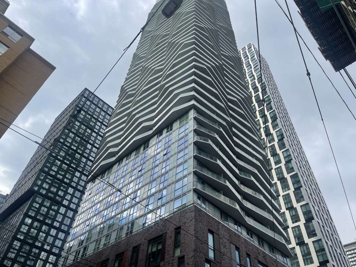 Condo For Rent - #1711, 100 Dalhousie Street, Toronto, ON