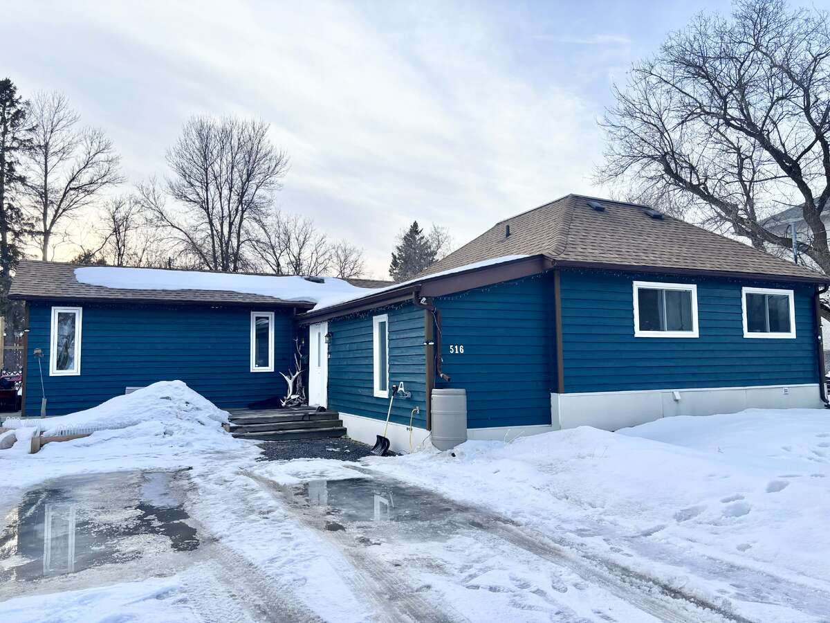 House For Sale - 516 Bay St, Kenora, ON