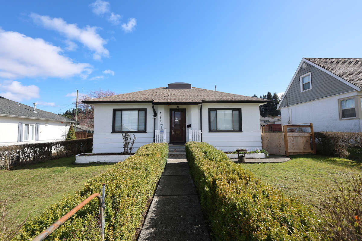 House For Sale - 3755 15th Ave, Port Alberni, BC