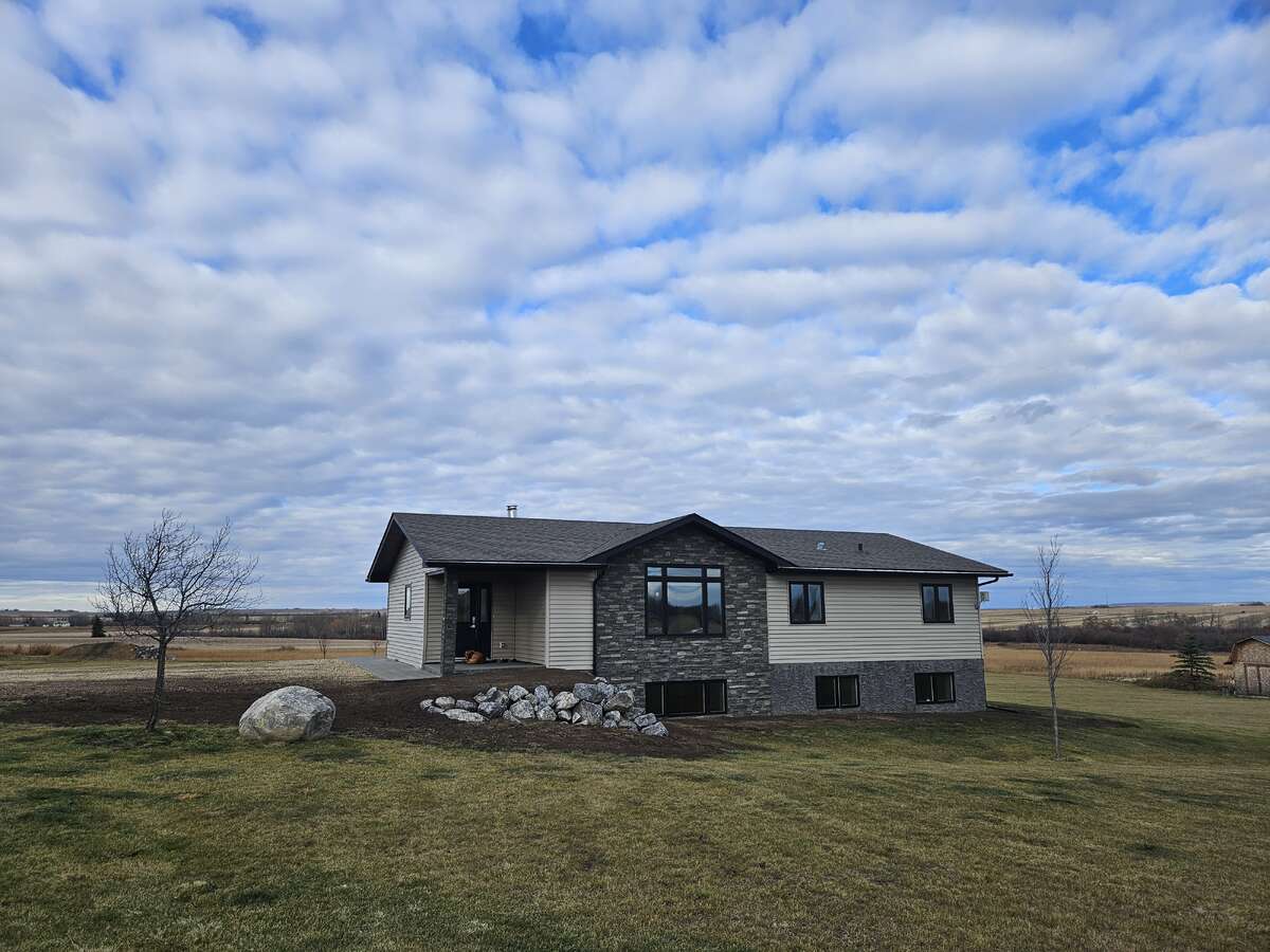 Acreage For Sale - 734036 Range Road 64, County Of Grande Prairie No 1, AB