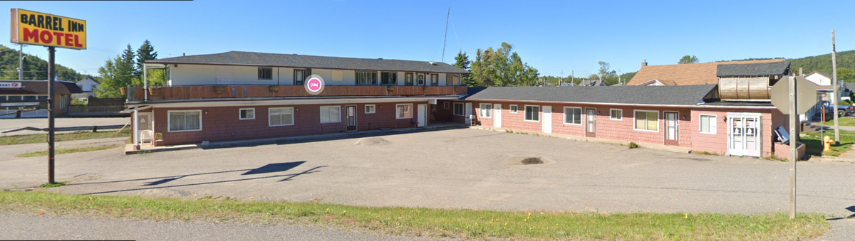 Multi-Family For Sale - 106 Quebec St, Schreiber, ON