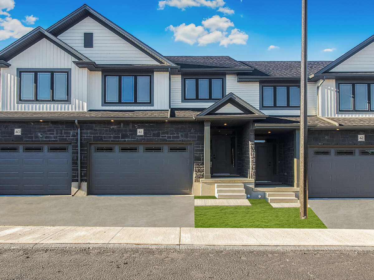 Townhouse For Sale - #41, 55 Teal Drive, Guelph, ON