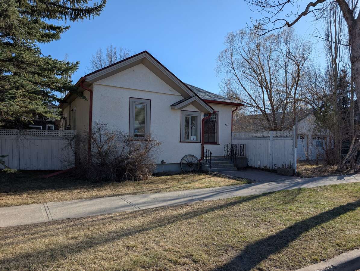 House For Sale - 53 Elma Street, Okotoks, AB