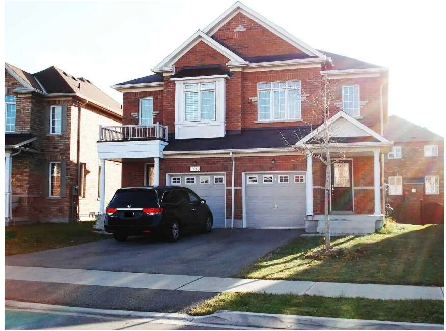 Semi-Detached House For Sale - 695 Courtney Valley Road, Mississauga, ON