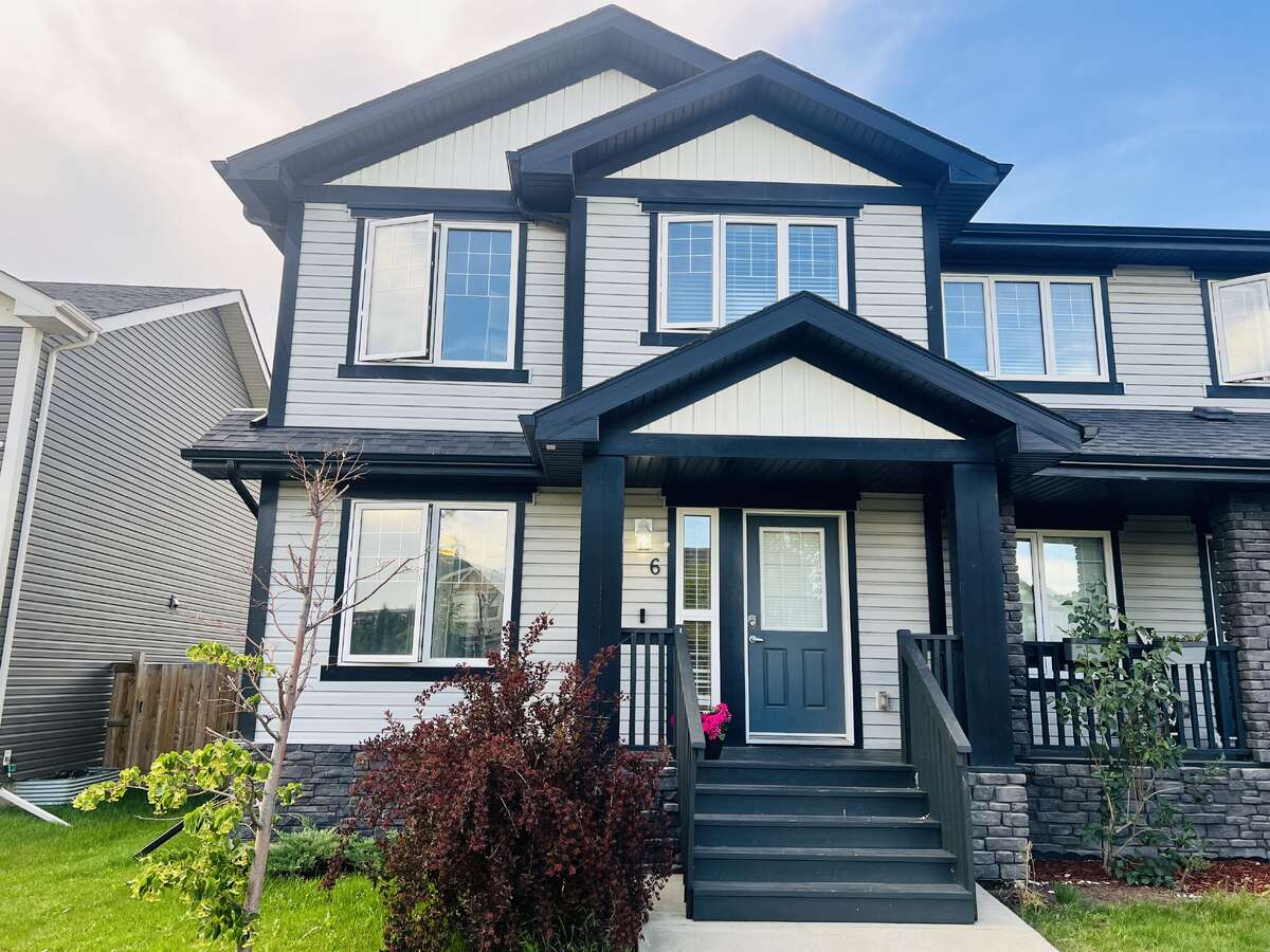 Half Duplex For Sale - 6 ABBEY RD, Sherwood Park, AB