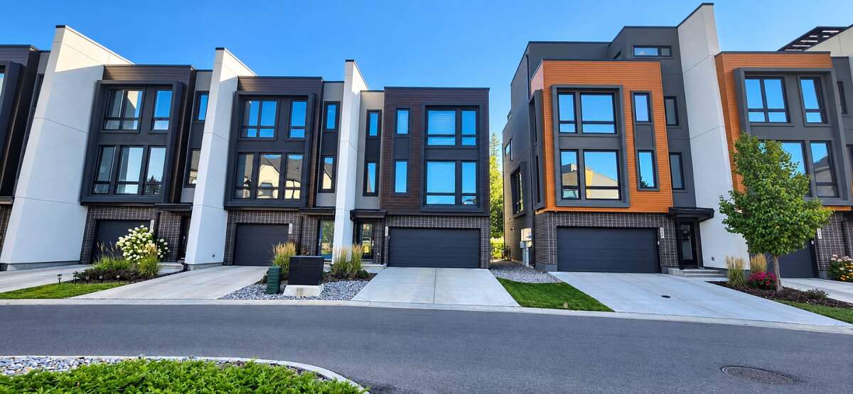 Row / Townhouse For Sale - #5, 1304 Rutherford Rd SW, Edmonton, AB