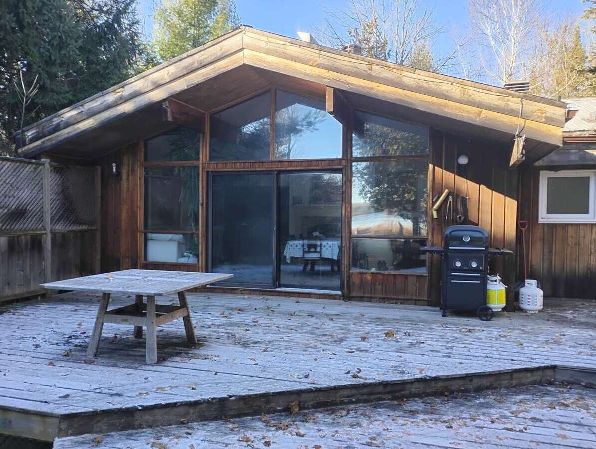 House For Sale - 571 Rideau River Rd, Merrickville, ON