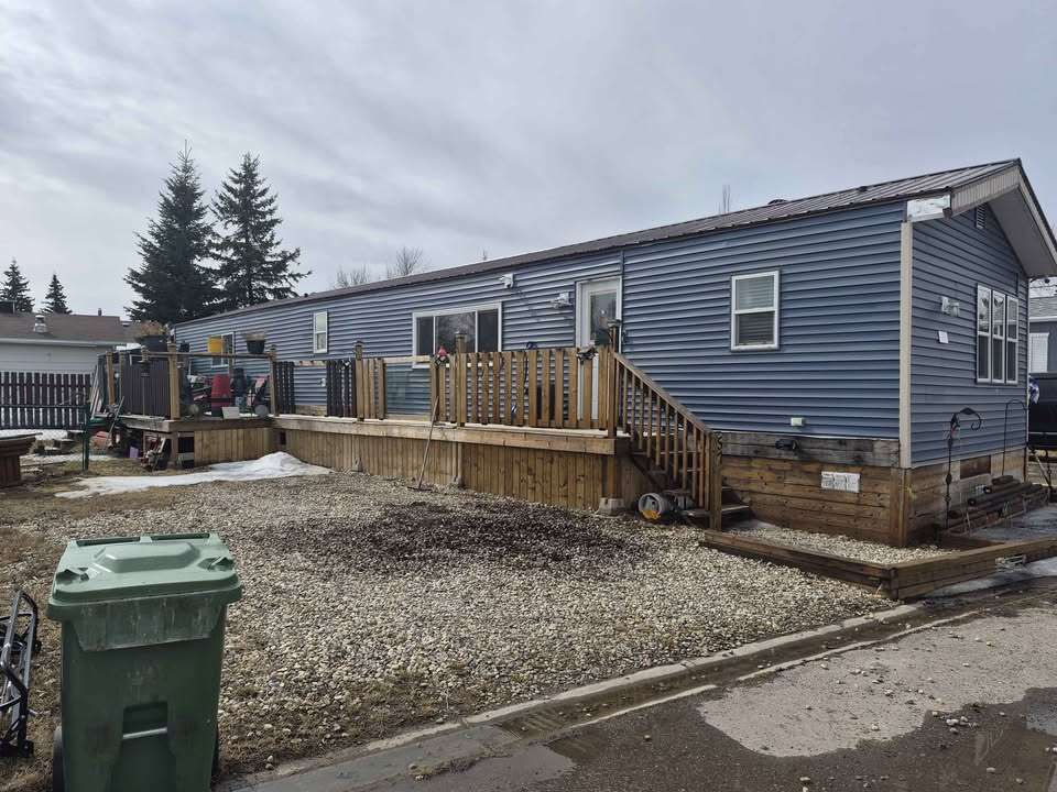 Mobile Home For Sale - #57, 5103 61 Ave, Olds, AB