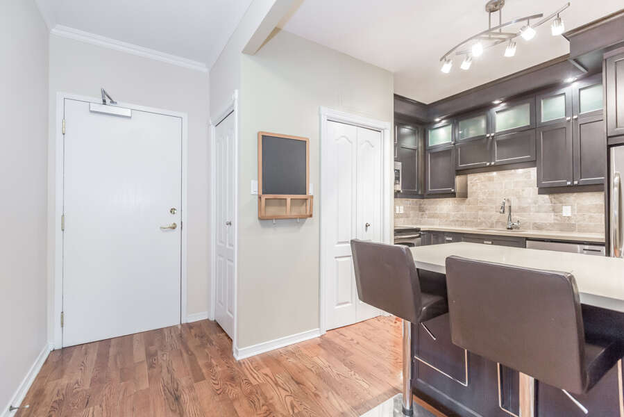 Condo For Rent - #1001, 393 King St W, Toronto, ON