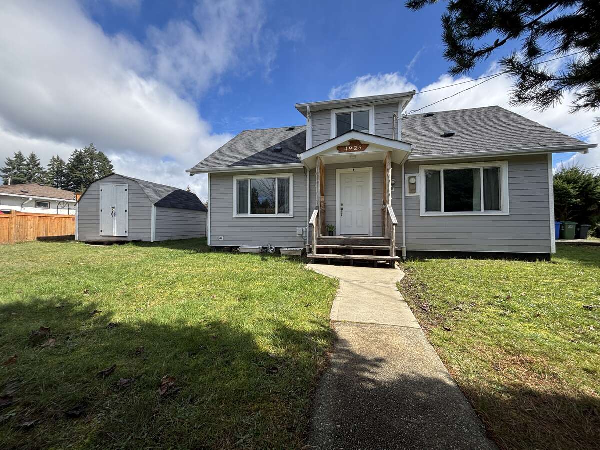 House For Sale - 4925 Leslie Ave., Port Alberni, BC