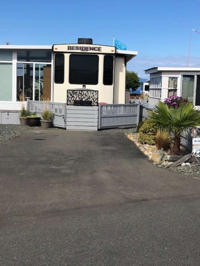 Mobile Home For Sale - #388, 200 Corfield Street North, Parksville, BC