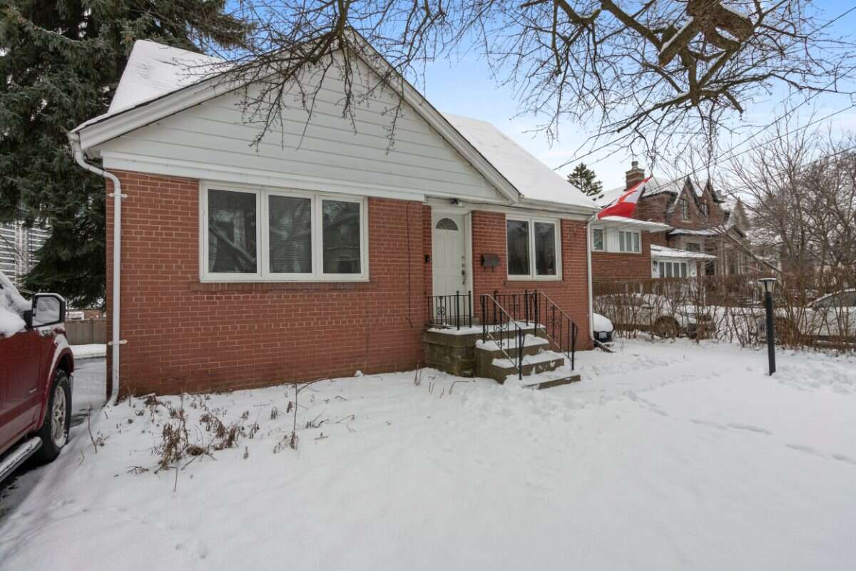 House For Sale - 39 Churchill Ave, Toronto, ON