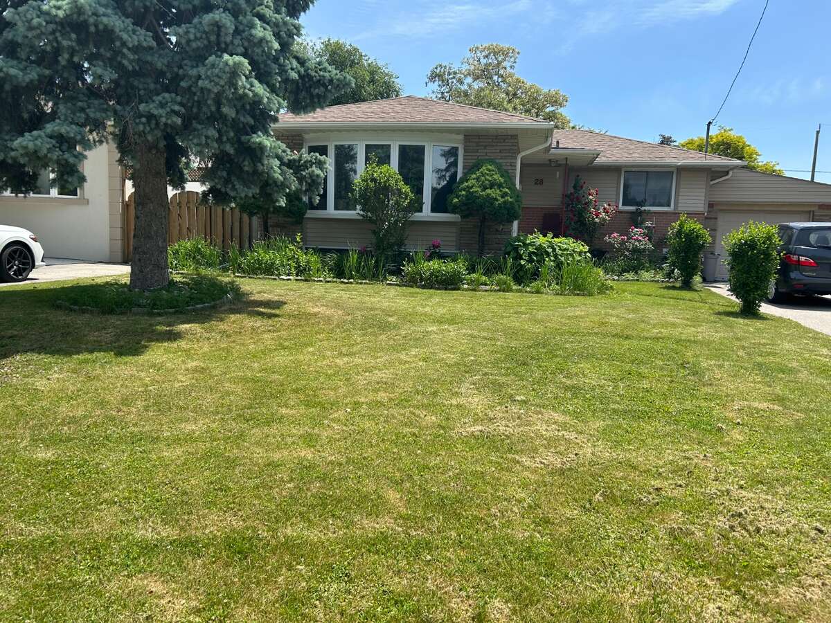 House For Sale - 28 Cumbrian Crt, Brampton, ON