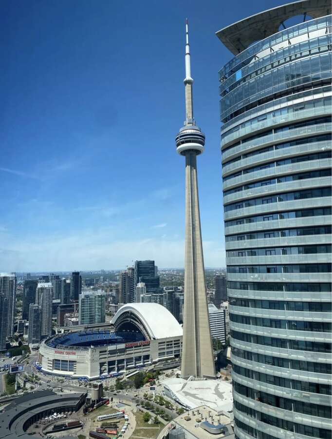 Condo For Rent - #5201, 10 York street, Toronto, ON