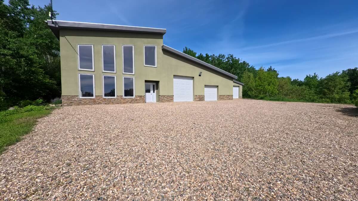 House For Sale - 60014 Range Rd 460, Bonnyville, AB