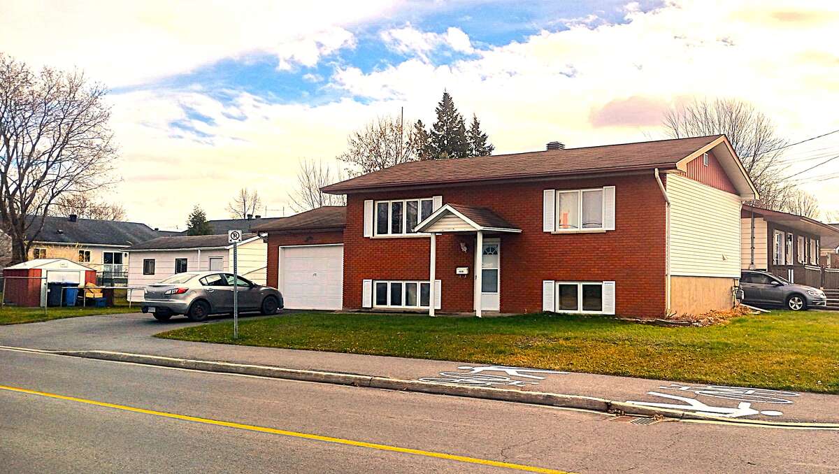 House For Sale - 1450 Lansdowne St, Hawkesbury, ON
