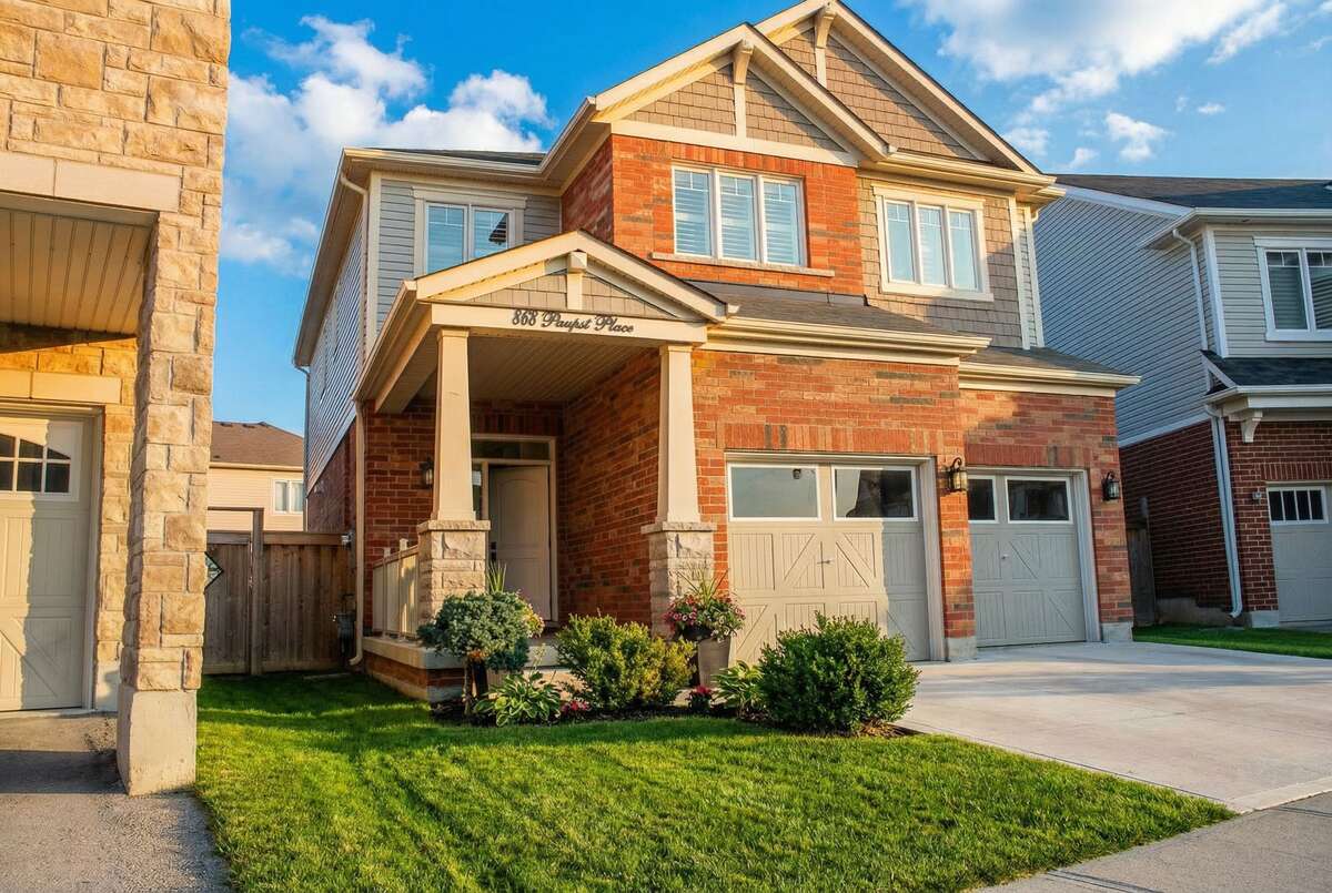 House For Sale - 868 Paupst Pl, Milton, ON