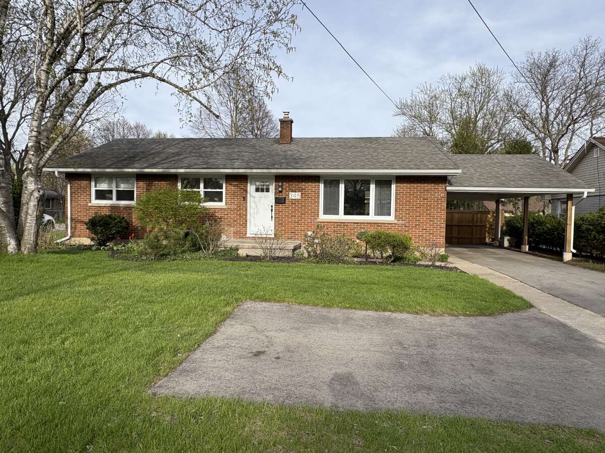 House For Sale - 345 Head St N, Strathroy, ON