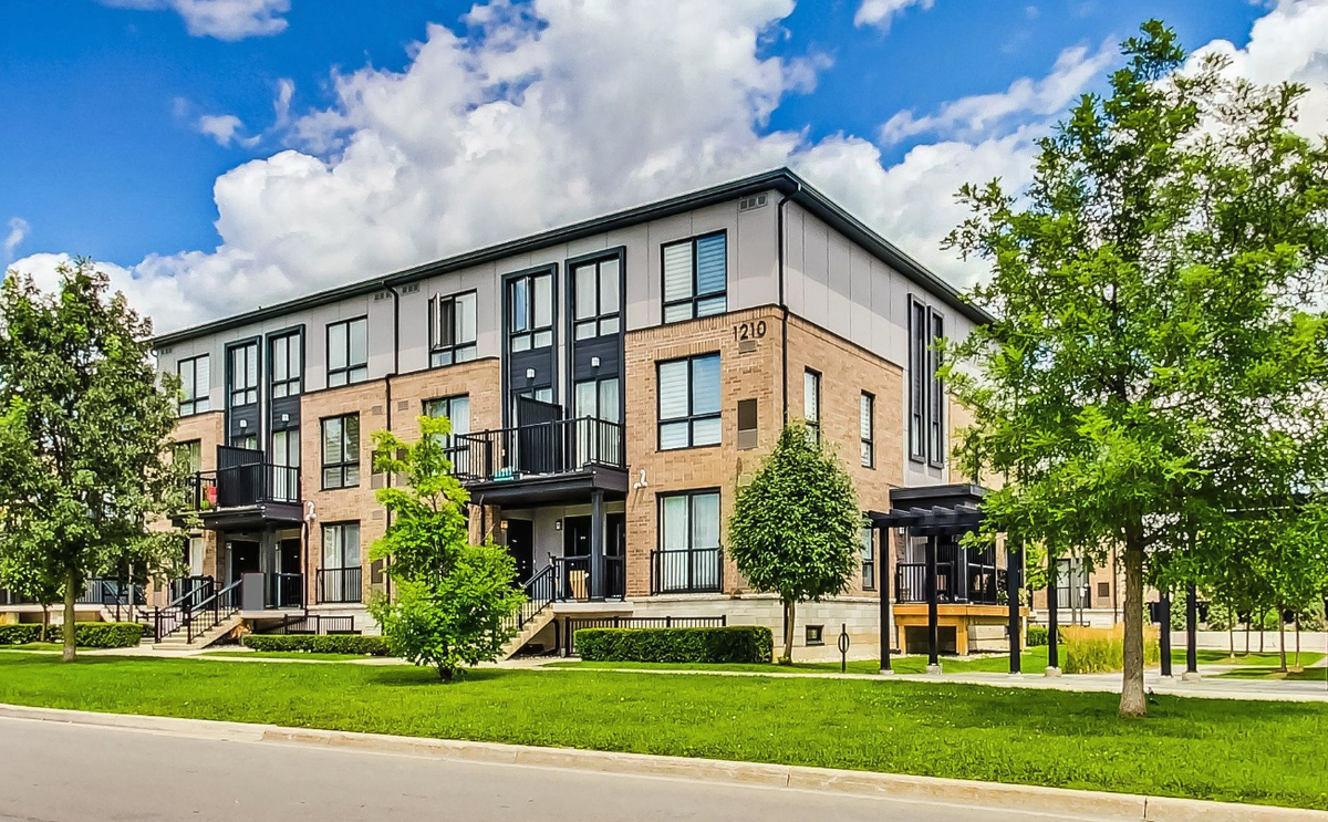 Townhouse For Lease - #102, 1210 Main St East, Milton, ON