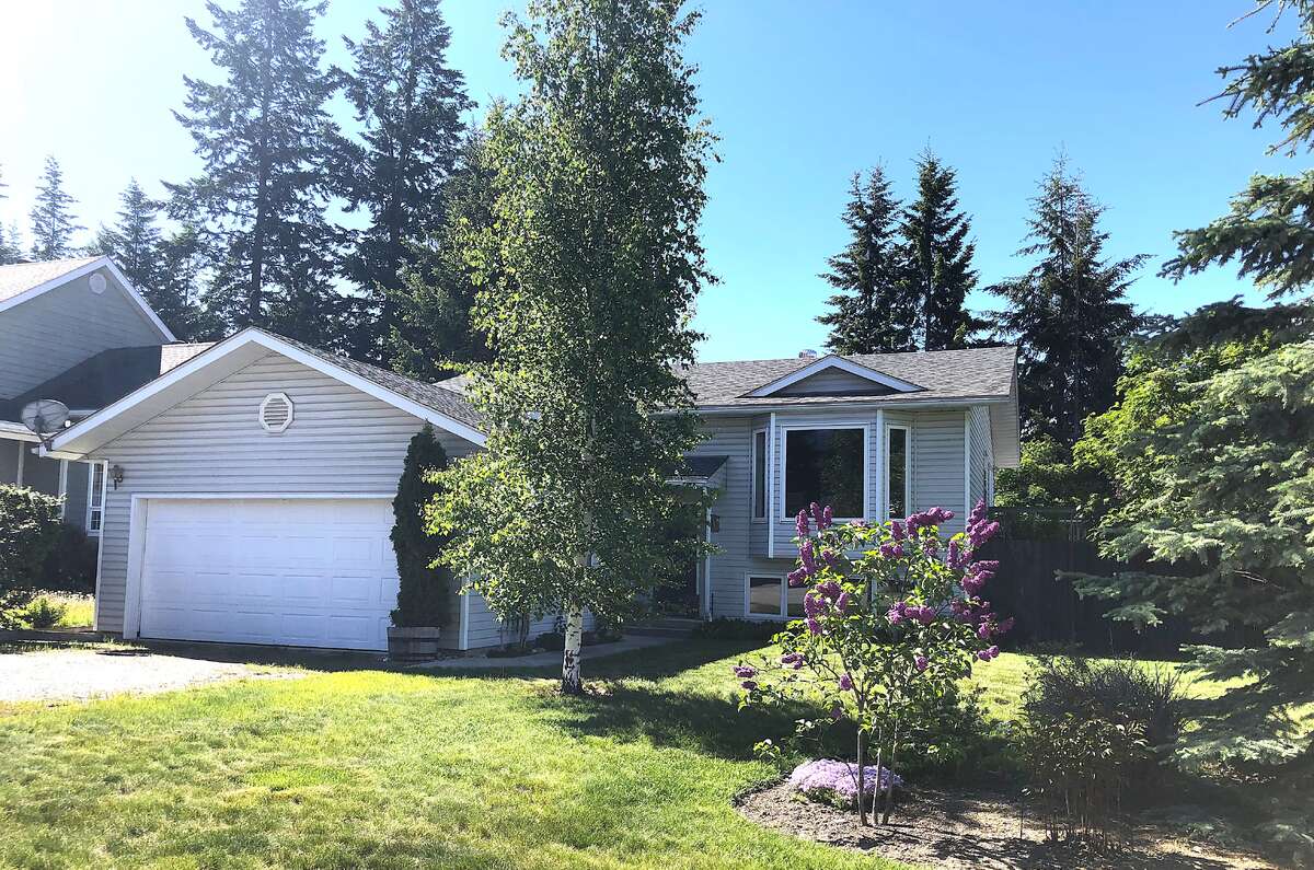 House For Sale - 1510 Cedar Street, Golden, BC