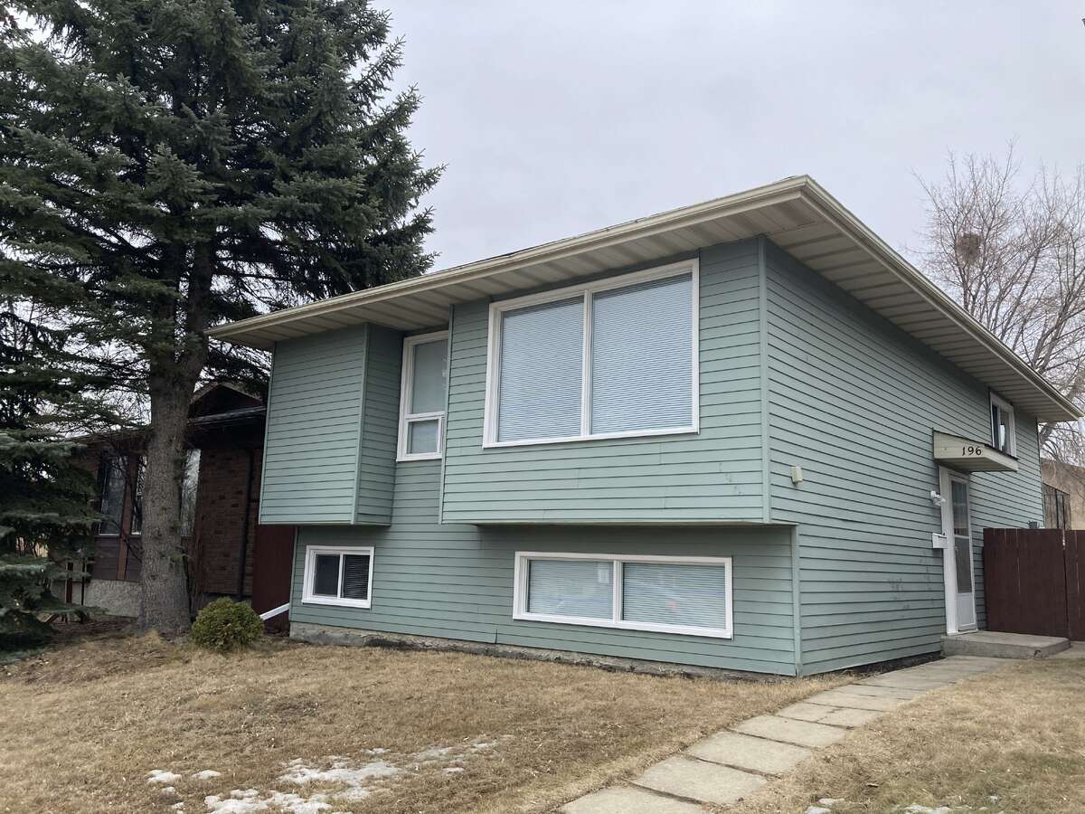 House For Sale - 196 Weston Drive, Spruce Grove, AB