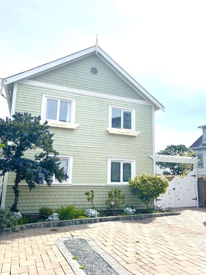 House For Sale - 485 Head Street, Esquimalt, BC