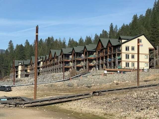 Condo For Sale - #315, 5570 Broadwater Rd, Castlegar, BC