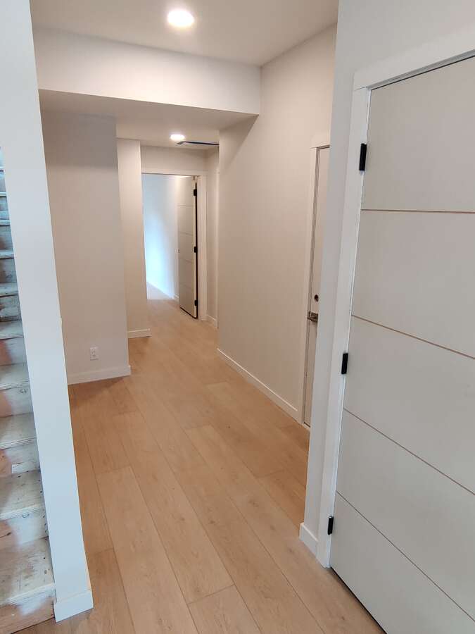 Main Floor - Entrance