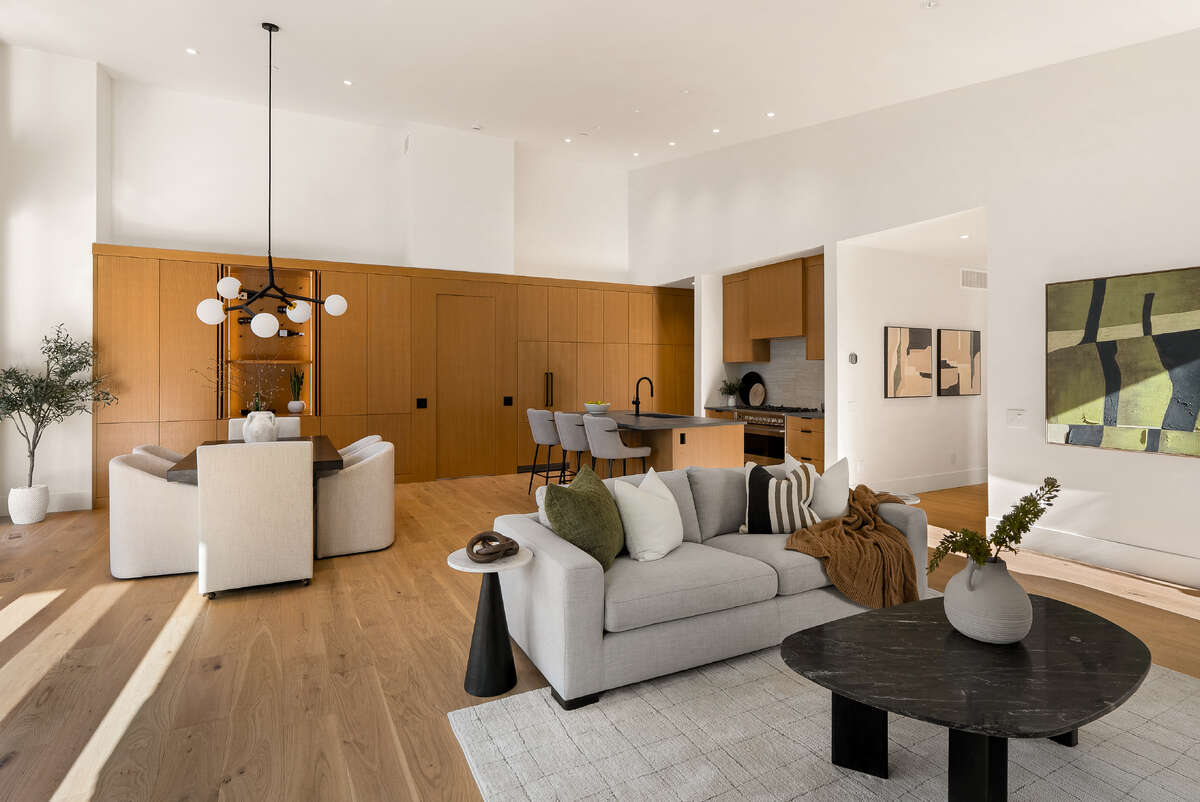 One-Level Luxury Rancher