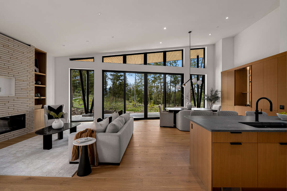 One-Level Luxury Rancher