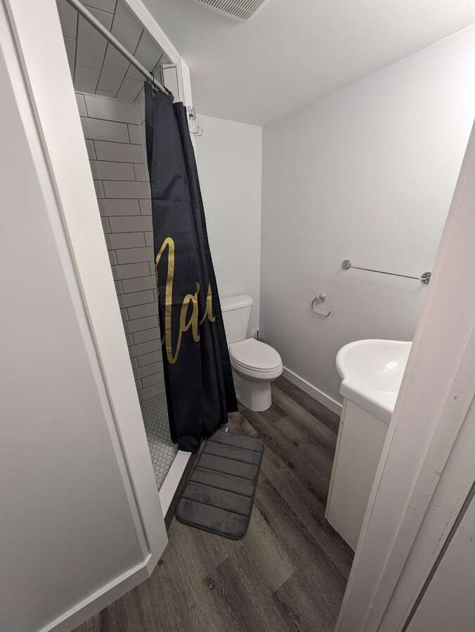 Cottage #2 Bathroom