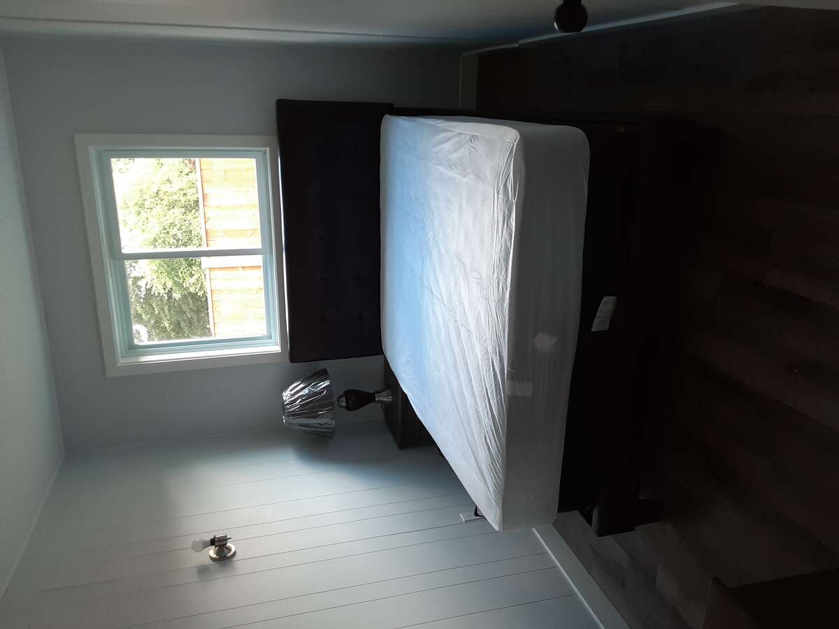 Cottage #6 Bedroom One