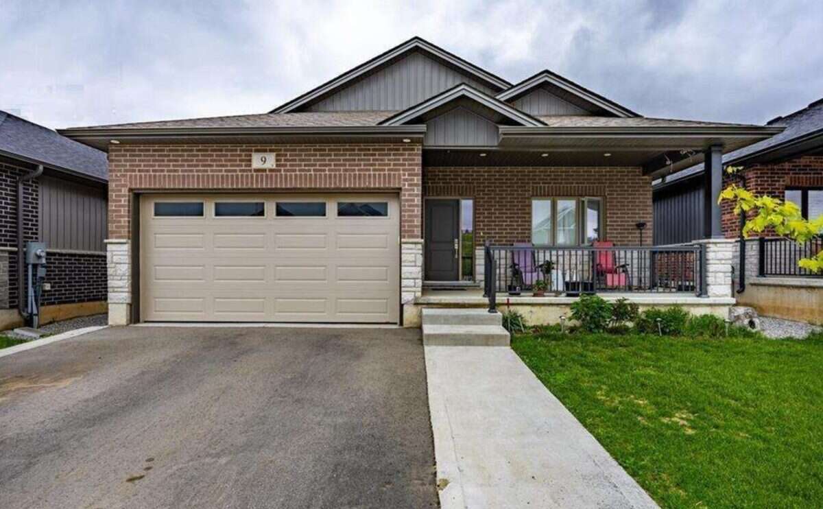 Photo of 9 Pursel St, Waterford, ON