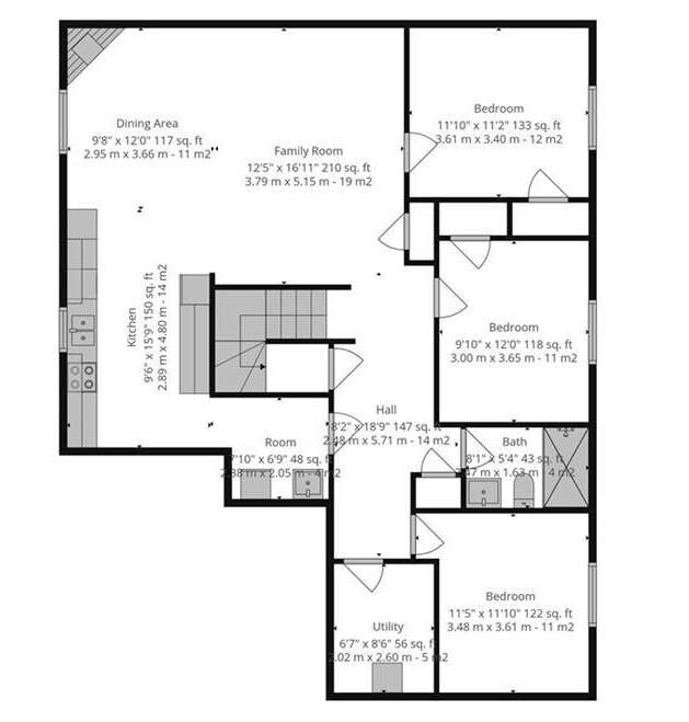 Spacious bungalow with finished in-law suite