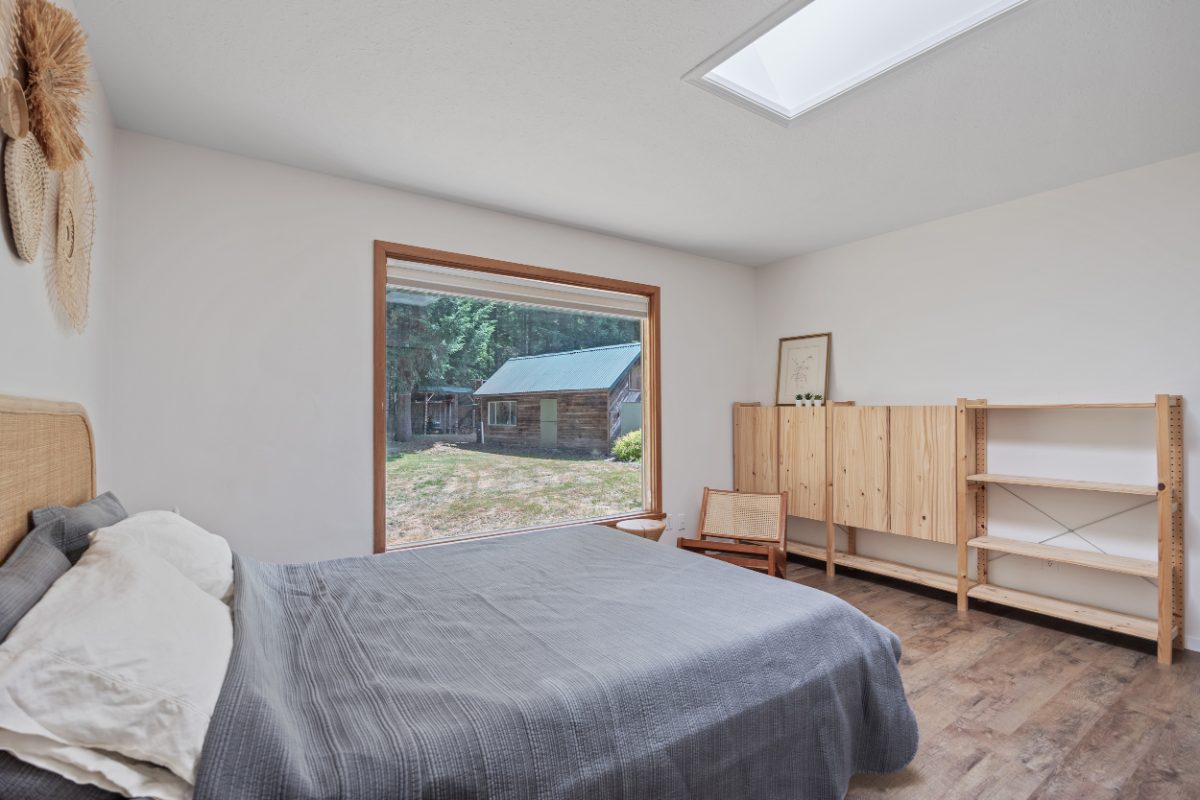 15.76 Acres of Peace, Privacy & Income Potential
