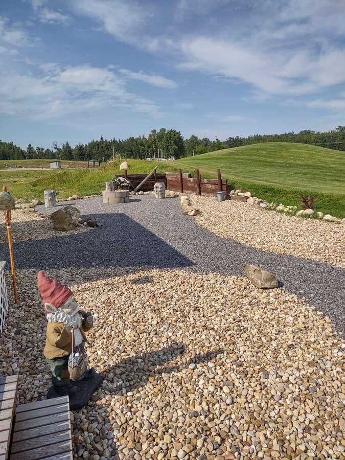 More backyard with view of golf course