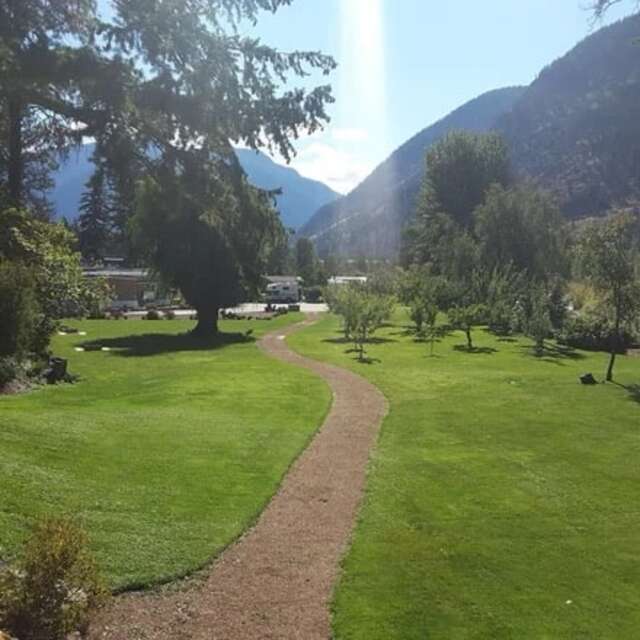 Walkway along the Similkameen river