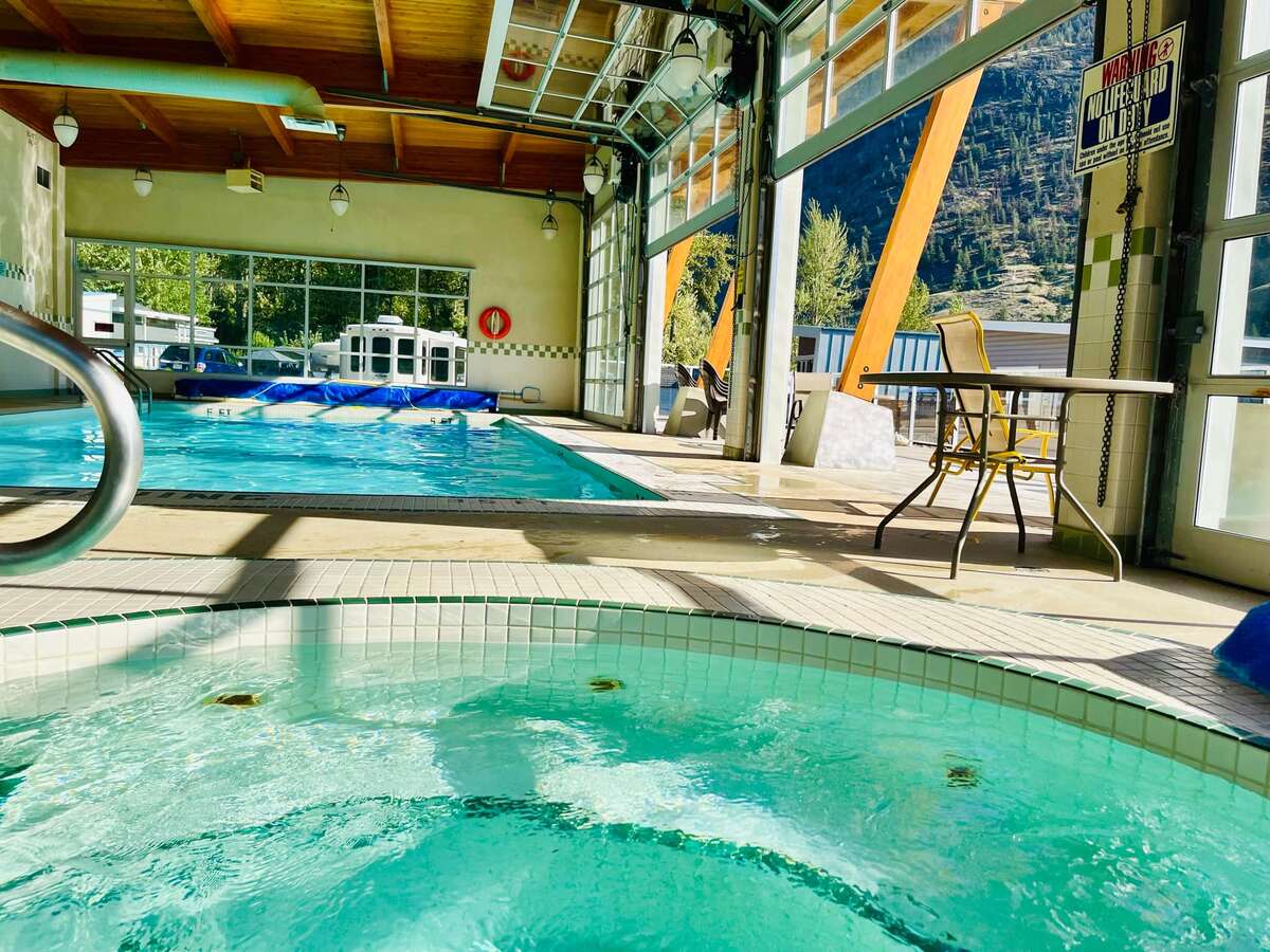 Hot tub and Heated pool